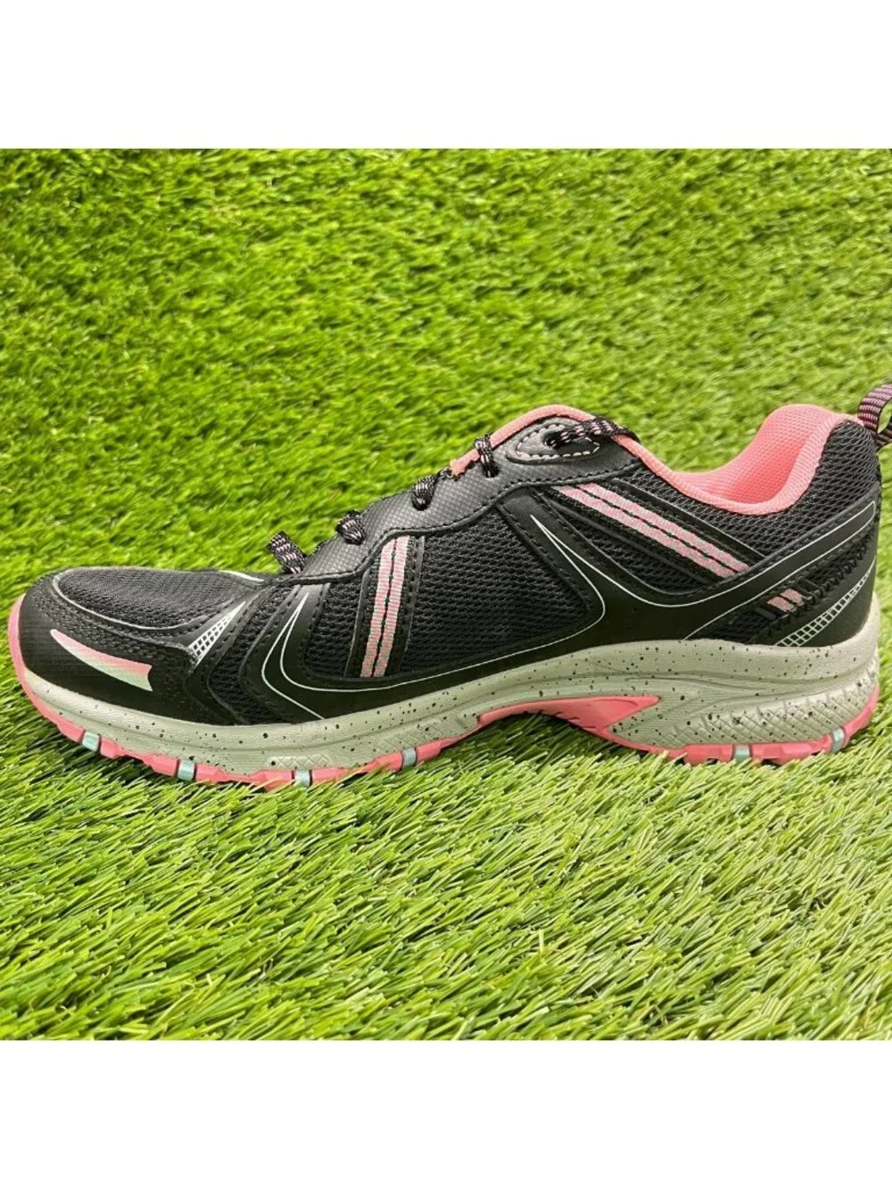 Skechers Hillcrest Vast Adventure Women Size 8 Black Pink Running Shoes Sneakers